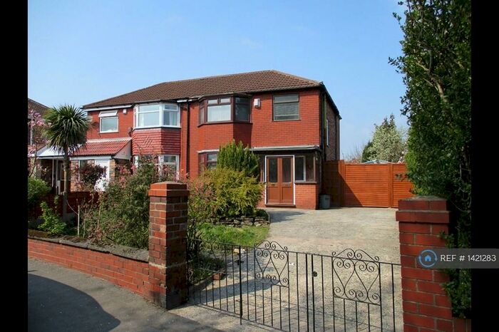3 Bedroom Semi-Detached House To Rent In Billy Lane, Swinton, Manchester, M27
