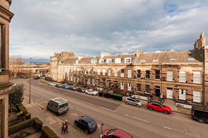 1 Bedroom Flat For Sale In , , Airlie Place, Edinburgh, EH3