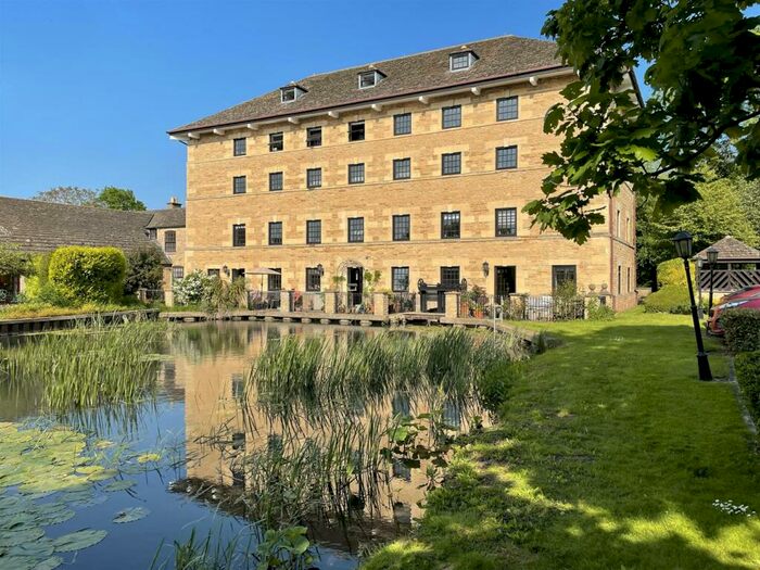 2 Bedroom Flat To Rent In Newstead, Stamford, PE9