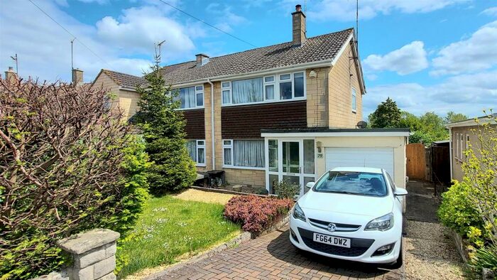 3 Bedroom Semi-Detached House For Sale In Broadmead, SN13