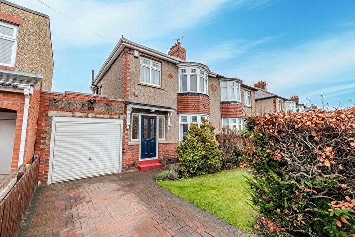3 Bedroom Semi-Detached House For Sale In Northcote Avenue, West Denton, Newcastle Upon Tyne, NE5