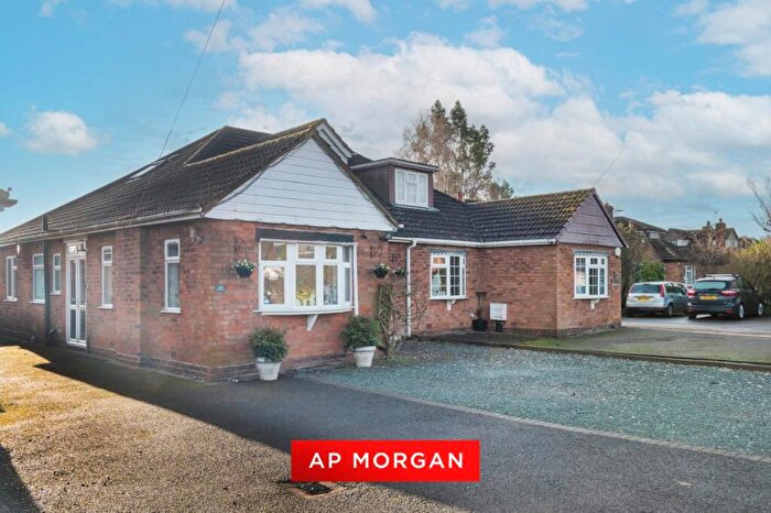 4 Bedroom Bungalow For Sale In Malthouse Lane, Earlswood, Solihull, Warwickshire, B94
