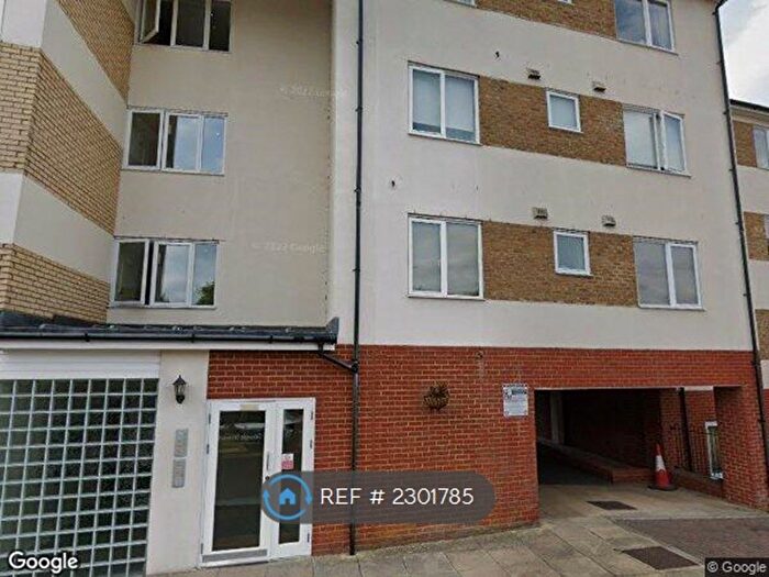 2 Bedroom Flat To Rent In Bambridge Court, Maidstone, ME14