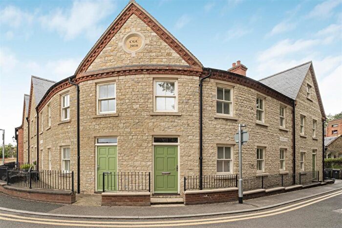 3 Bedroom Terraced House For Sale In Chantry Lane, Towcester, NN12