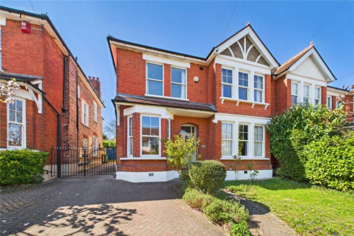 5 Bedroom Semi-Detached House For Sale In Park Hill Road, South Wallington, SM6