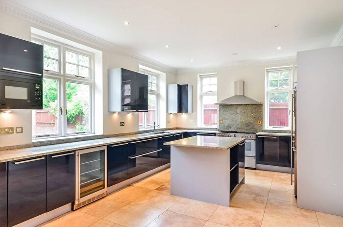 7 Bedroom Property To Rent In Kingston Vale, Kingston Hill, London, SW15