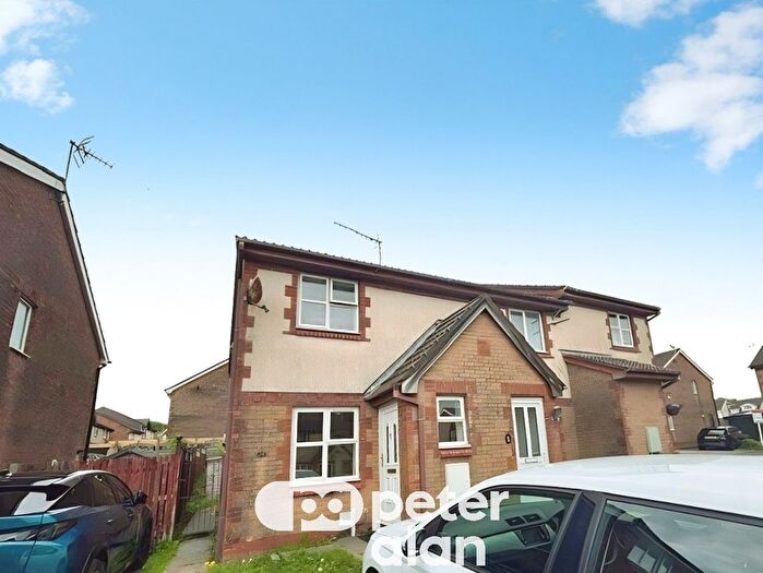 2 Bedroom Semi-Detached House To Rent In Maes Llan, Bridgend, CF33