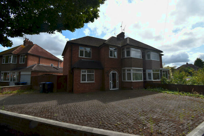 4 Bedroom End Of Terrace House To Rent In Landor Road, Leamington Spa, Warwickshire, CV31