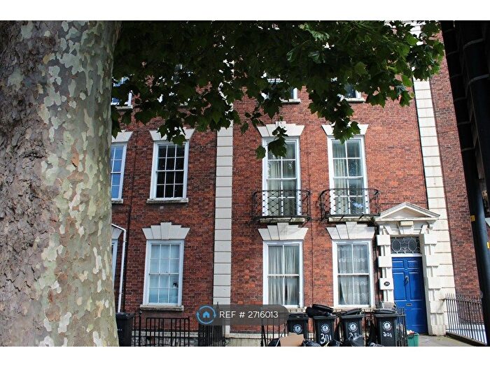 3 Bedroom Flat To Rent In Hotwell Road, Bristol, BS8