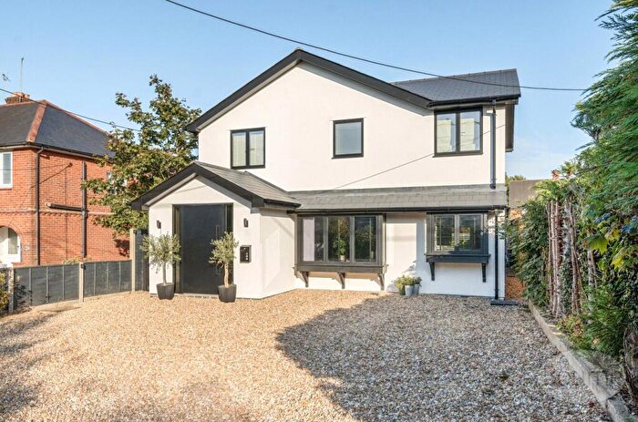 4 Bedroom Detached House For Sale In The Causeway, Petersfield, Hampshire, GU31