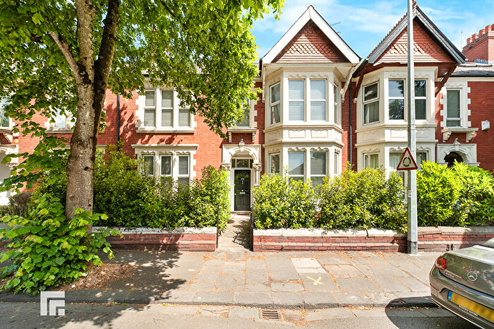 4 Bedroom Terraced House For Sale In Albany Road, Roath, Cardiff, CF24