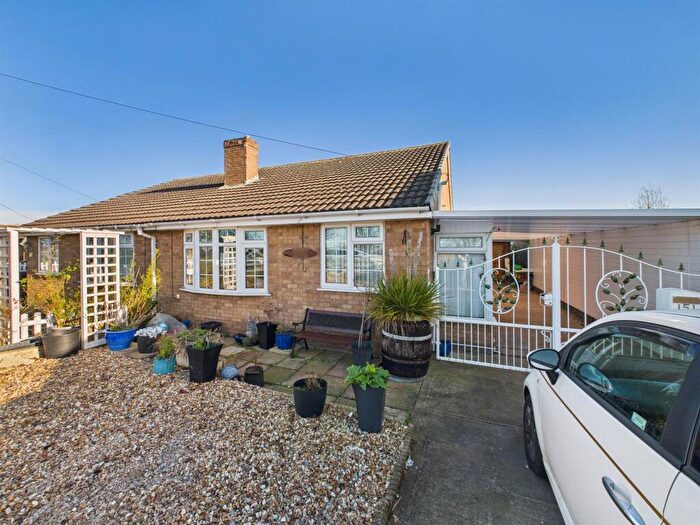2 Bedroom Semi-Detached Bungalow For Sale In Golf Road, Mablethorpe, LN12