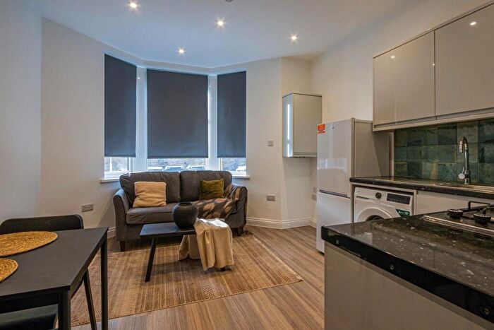 1 Bedroom Private Halls To Rent In Colum Road, Cathays, CF10