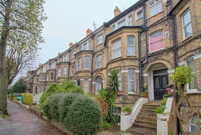 1 Bedroom Flat To Rent In Denmark Villas, Hove, BN3