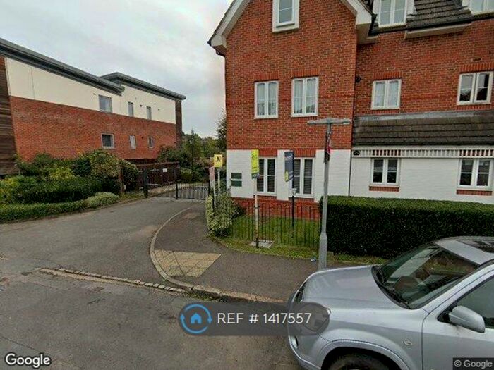 1 Bedroom Flat To Rent In Tavistock Mews, High Wycombe, HP12