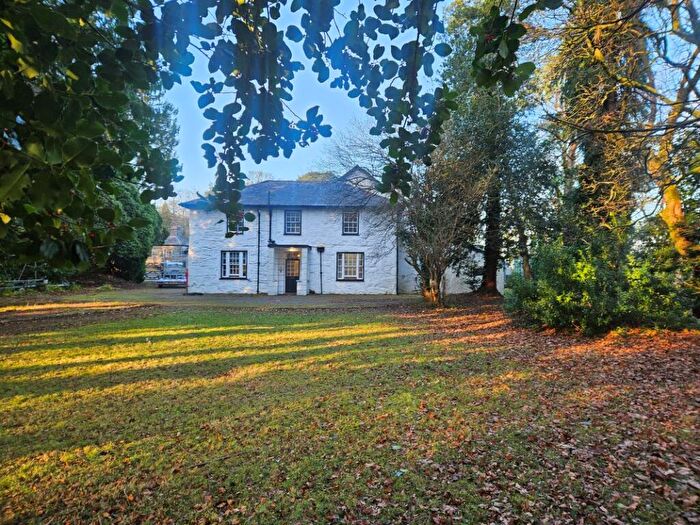 Detached House For Sale In Kent Mountain Centre Glyn Padarn, Llanberis, Gwynedd, LL55