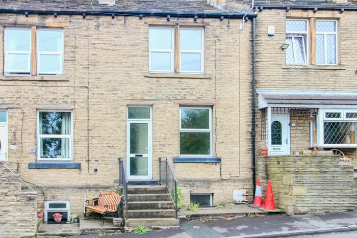 2 Bedroom Detached House To Rent In Dalton Bank Road, Huddersfield, HD5