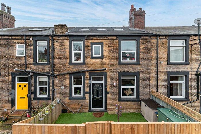2 Bedroom Terraced House For Sale In South Parade, Morley, Leeds, West Yorkshire, LS27