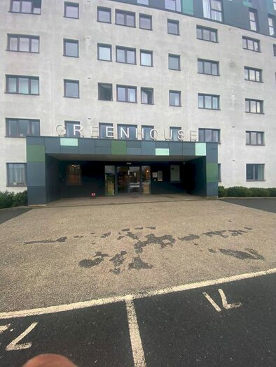 Studio To Rent In Green House, Leeds, LS11