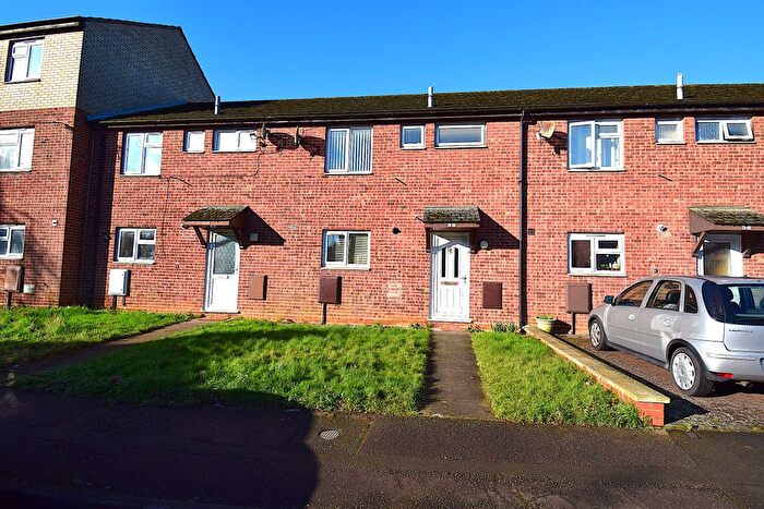 3 Bedroom Terraced House To Rent In East Street, Abington, Northampton, NN1