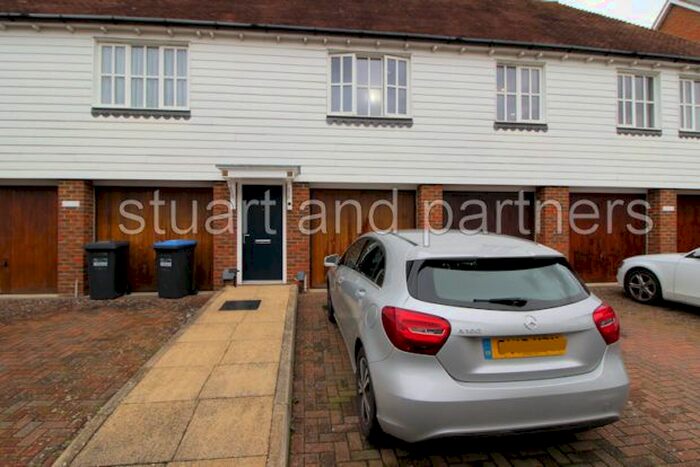 2 Bedroom Property To Rent In Farriers Lea, Bolnore Village, RH16