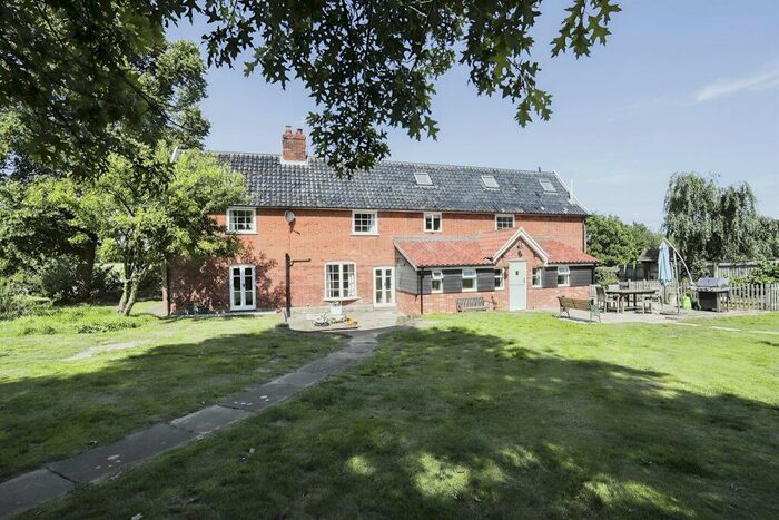 5 Bedroom Detached House For Sale In Yoxford Road, Middleton, Saxmundham, IP17
