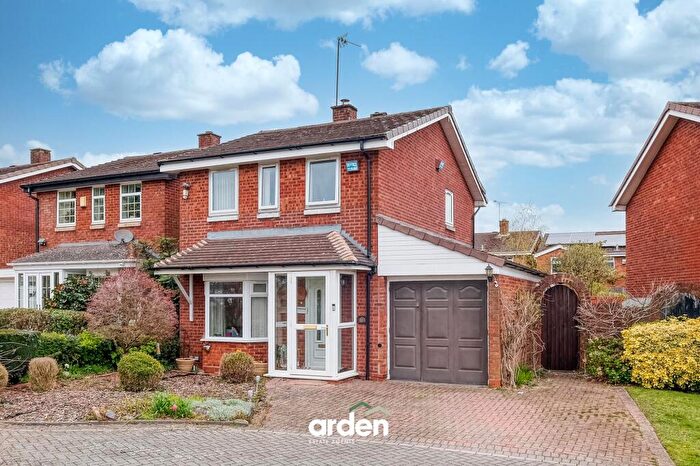 3 Bedroom Detached House For Sale In Buttermere Drive, Birmingham, B32