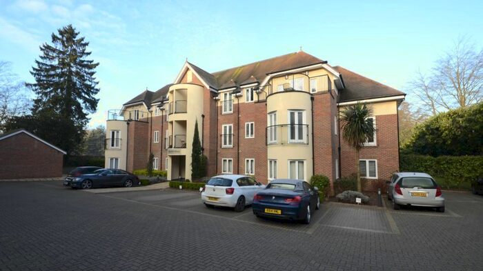 2 Bedroom Flat To Rent In London Road, Sunningdale, Ascot, SL5