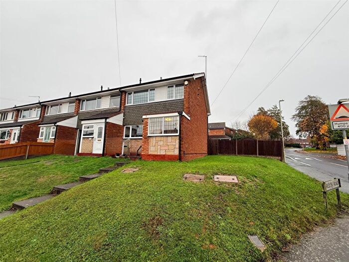 3 Bedroom End Terrace House For Sale In Penfields Road, Stourbridge, DY8