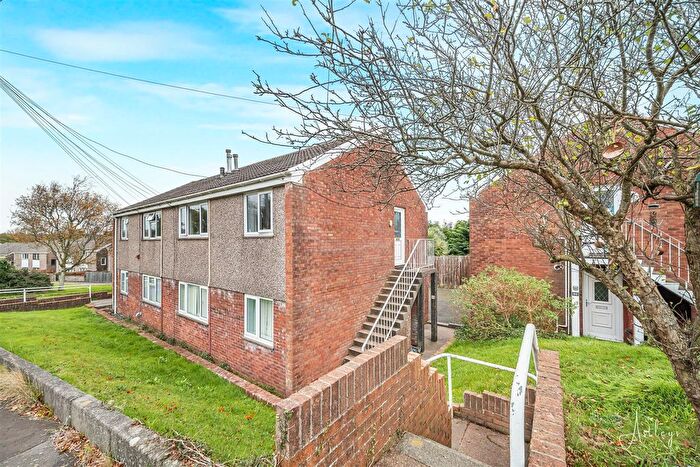 1 Bedroom Flat For Sale In Chestnut Avenue, West Cross, Swansea, SA3
