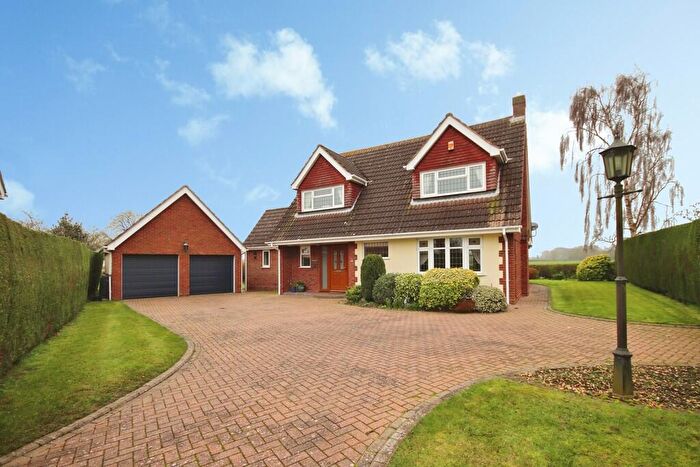 4 Bedroom Detached House For Sale In Orchard Close, Scothern, LN2