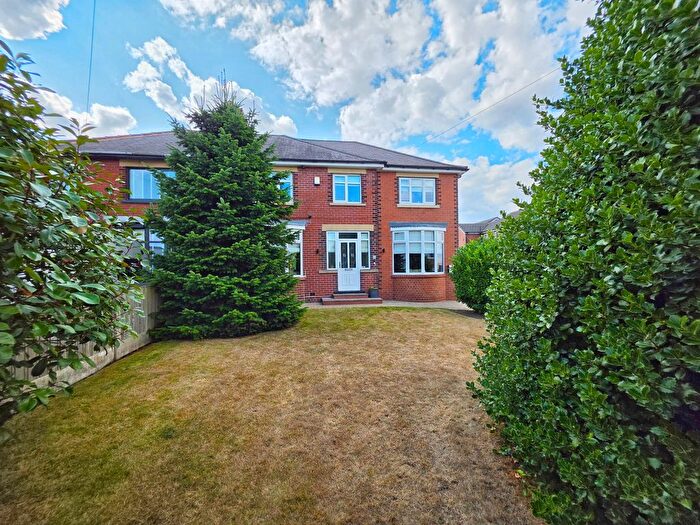 4 Bedroom Semi-Detached House For Sale In Edderthorpe Lane, Darfield, Barnsley, S73