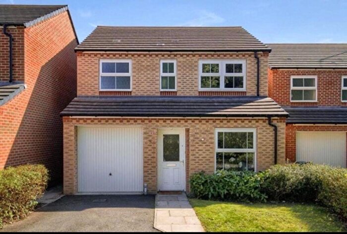 4 Bedroom Detached House To Rent In Cherry Tree Drive, CV4