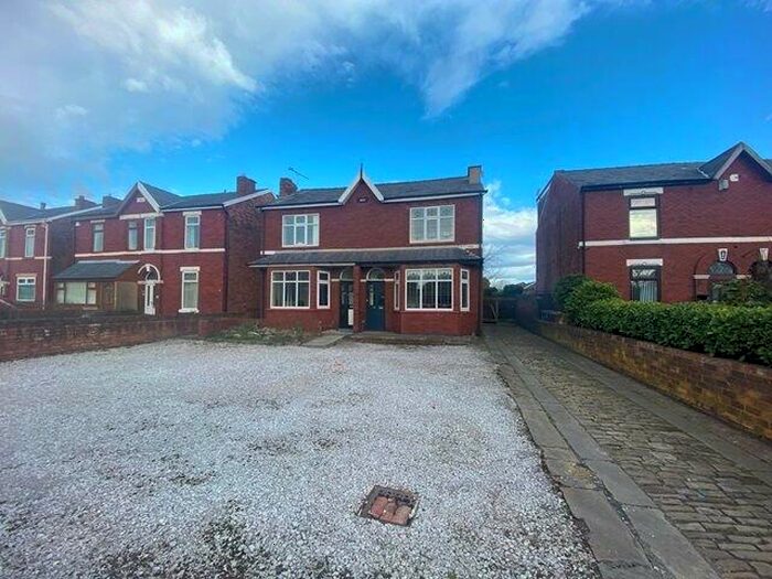 2 Bedroom Semi-Detached House To Rent In Old Park Lane, Southport, PR9