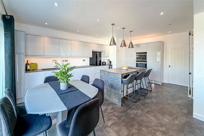 4 Bedroom Bungalow For Sale In Brocket Road, Welwyn Garden City, Hertfordshire, AL8