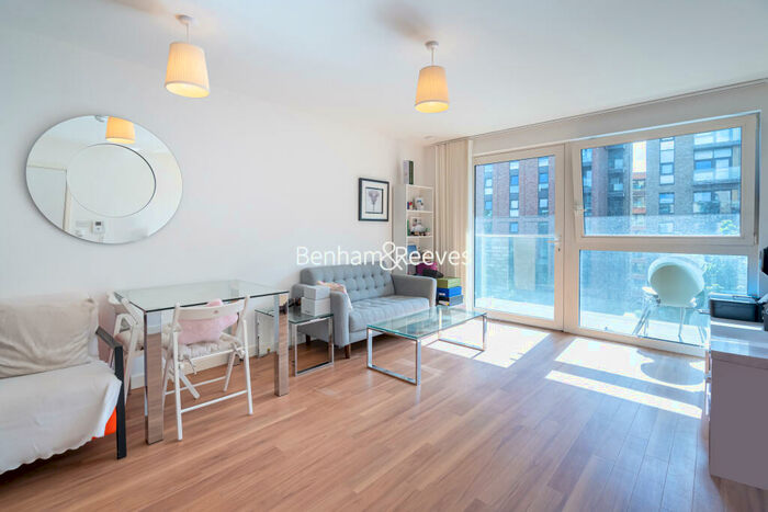 1 Bedroom Apartment To Rent In Naomi Street, Surrey Quays, SE8