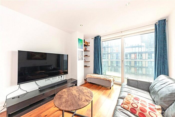 1 Bedroom Apartment To Rent In Duckman Tower, Lincoln Plaza, London, E14