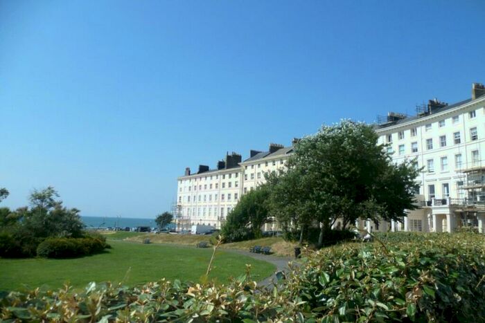 1 Bedroom Terraced House To Rent In Adelaide Crescent, Hove, East Sussex, BN3