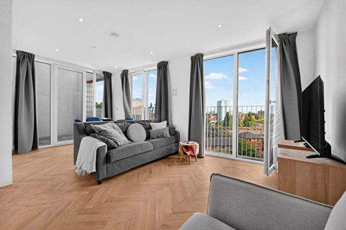 2 Bedroom Flat To Rent In Astra House, - Arklow Road, SE14
