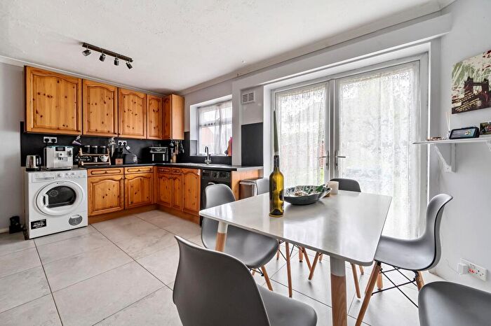 2 Bedroom Terraced House For Sale In Derwent Close, Farnborough, GU14