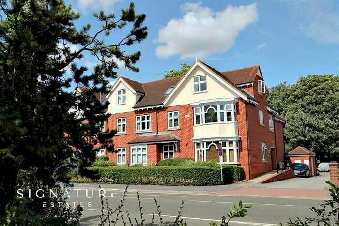 1 Bedroom Flat To Rent In The Avenue, Watford, WD17