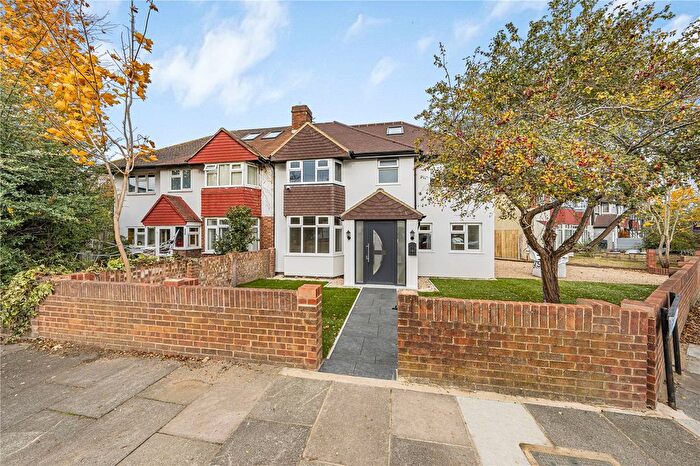 5 Bedroom Semi-Detached House For Sale In Rivermeads Avenue, Twickenham, TW2