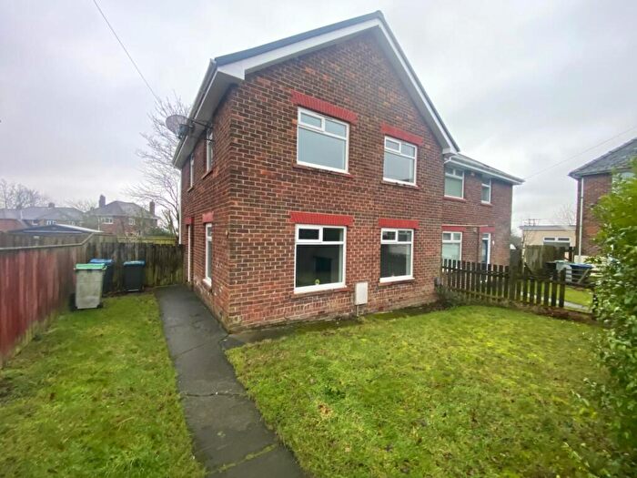 3 Bedroom Semi Detached House For Sale In Lilac Place, Consett, DH8