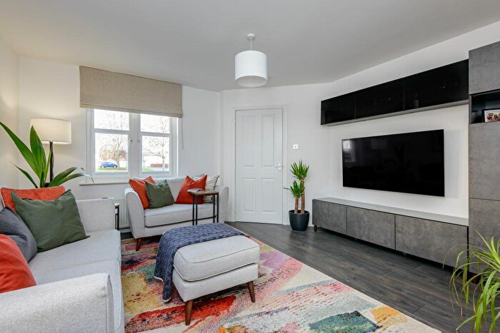 3 Bedroom Terraced House For Sale In Saint Davids Gardens, Dalkeith, EH22