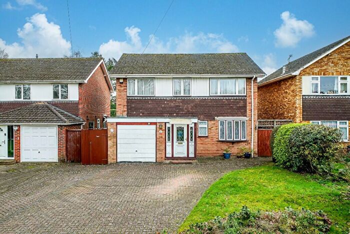 3 Bedroom Detached House For Sale In Bartel Close, Leverstock Green, Hertfordshire, HP3