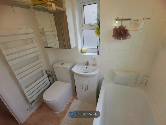 2 Bedroom Maisonette To Rent In Totton Road, Thornton Heath, CR7