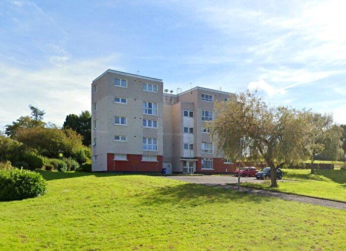 3 Bedroom Flat For Sale In Macewan Place, Kilmarnock, East Ayrshire, KA3