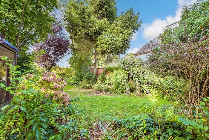 4 Bedroom Detached House For Sale In Church Farm Close, Hoo, Rochester, Kent, ME3
