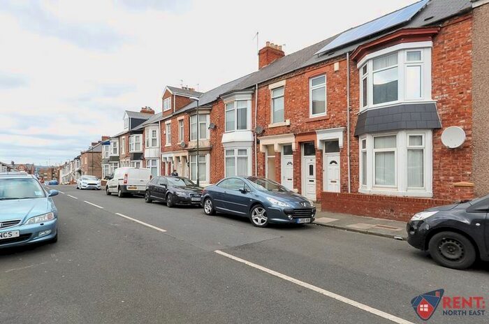 2 Bedroom Flat To Rent In Wharton Street, South Shields, NE33
