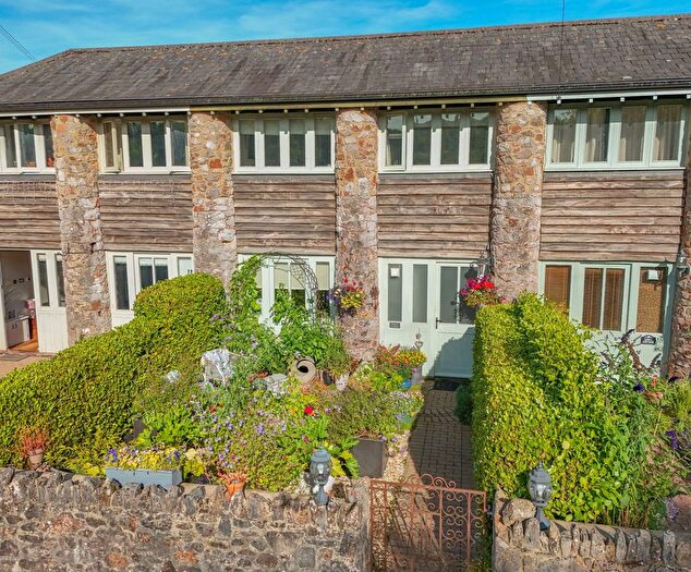 3 Bedroom Terraced House For Sale In Yalberton Road, Paignton, TQ4
